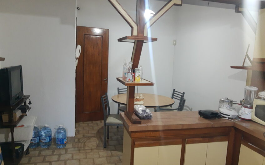 Casa con Parque y cochera doble Acepta Depto en La Plata!!