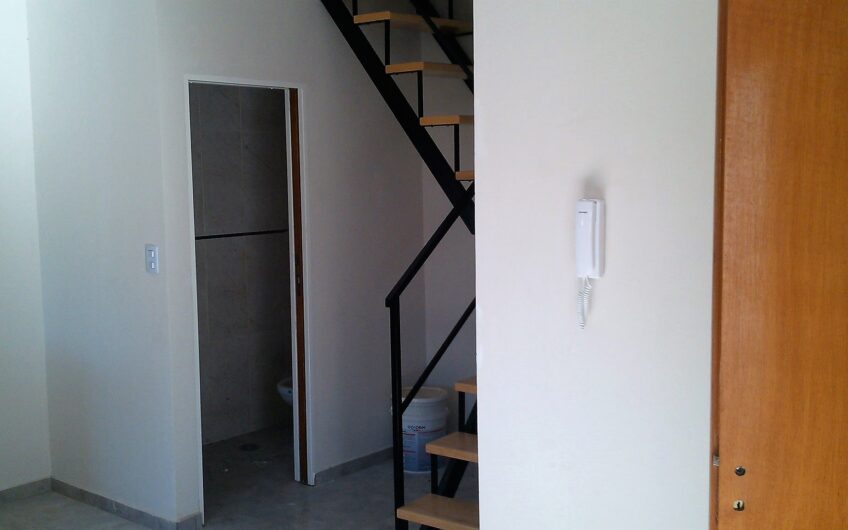 DUPLEX