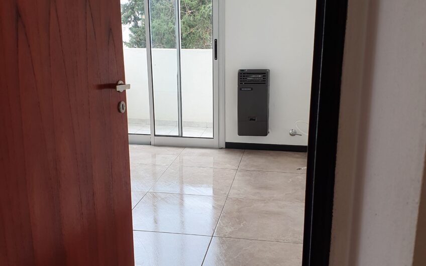 Depto 1 dormitorio en Alquiler en 137 e/ 42 y 43