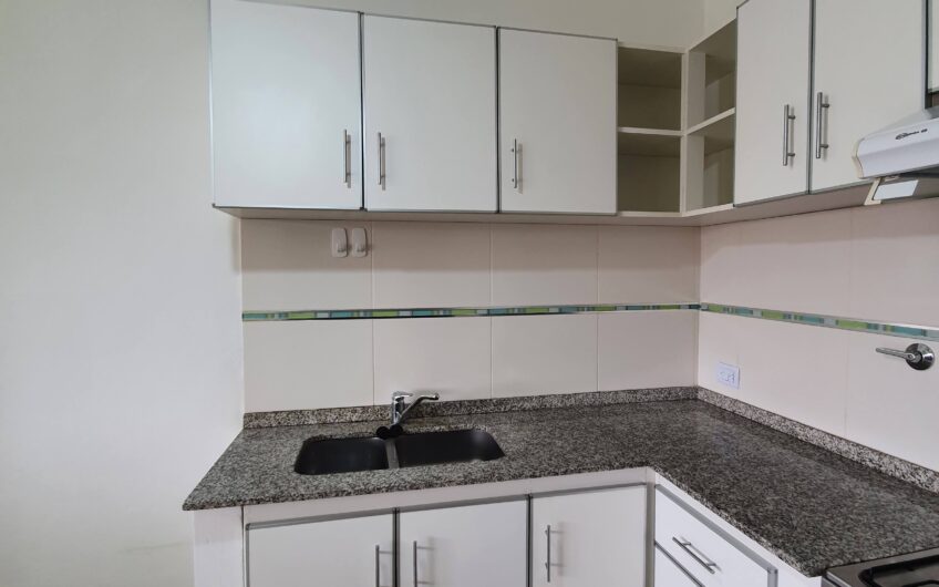 Depto 1 dormitorio en Alquiler en 137 e/ 42 y 43